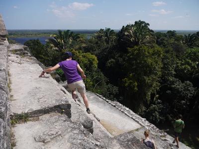 High temple, Lamanai