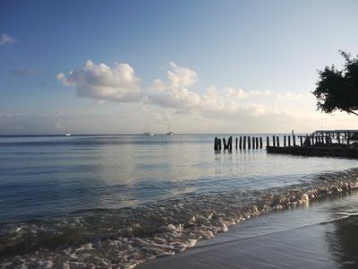 Nearly sunset, Utila