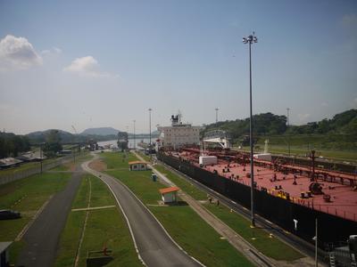 Panama Canal, Miraflores locks