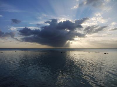 Evening entertainment. Hauru, Moorea