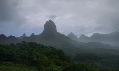 Moorea's crazy inland scenery, with Mouaroa in the foreground