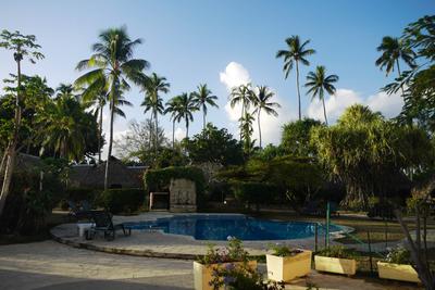 Poolside at the hotel Hibiscus. Hauru, Moorea