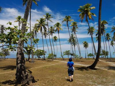 Arriving at Temae beach