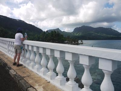 Huahine is actually two islands: Huahine Nui and Huahine Iti. This is the bridge that connects them