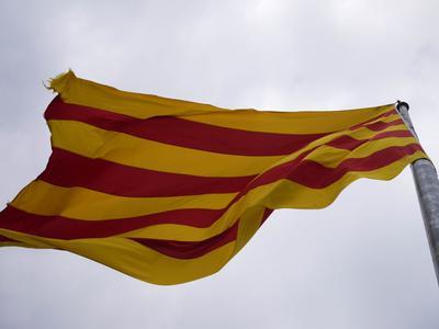 The various versions of the Catalan flag are on display everywhere. This one is known as the Senyera, a traditional Catalan flag and the official symbol of the Spanish autonomous community of Catalonia. In September 2015 the separatists took power in Catalonia, promising to secede from Spain within 18 months