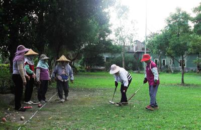 We came across a local group playing... Croquet, probably? Or is it Woodball?