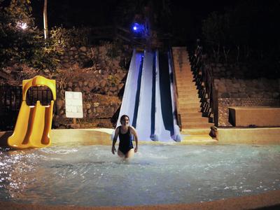 Back for more - at the Cocos resort, where for some reason they open the outdoor hot pools only from 18:00 (which is full dark at this time of year).