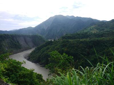 Whew, made it up to the hill country. <br/> Most riders who do the Hualien-to-Taitung route either follow the East Rift Valley, or they follow the coast. We really wanted to see both, and didn't have time for backtracking. We found a couple of blogs that suggested cutting across the ridge separating the rift valley from the coast partway through. We certainly weren't seeking to do any substantial climbing, but the Hualien 64 Road (a.k.a. Ruigang Highway) was a fairly civilized affair, and gave us a short glimpse of Taiwan's mountain backbone.