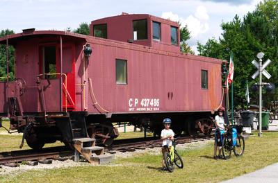 In every town the route passes through, what used to be the train station is now a convenient visitor center with picnic tables, water, washrooms, and usually a cafe.